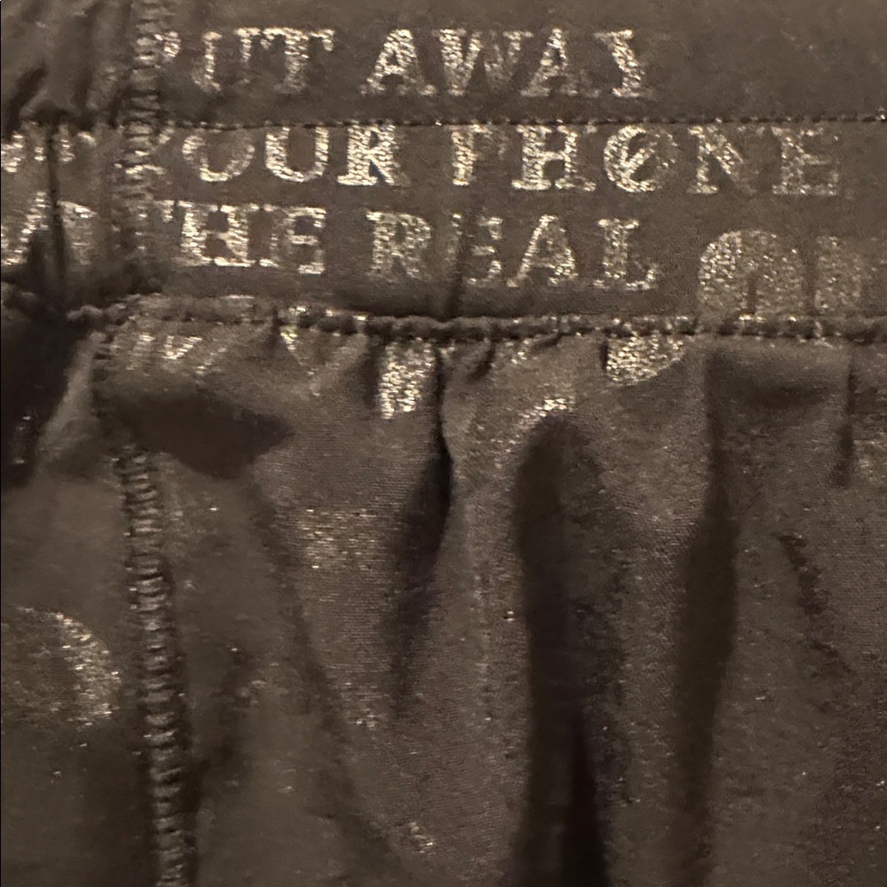 Lululemon Hotty Hot Short ll 2.5” manifesto foil Black Women's Athletic Sz 4tall - Picture 8 of 11